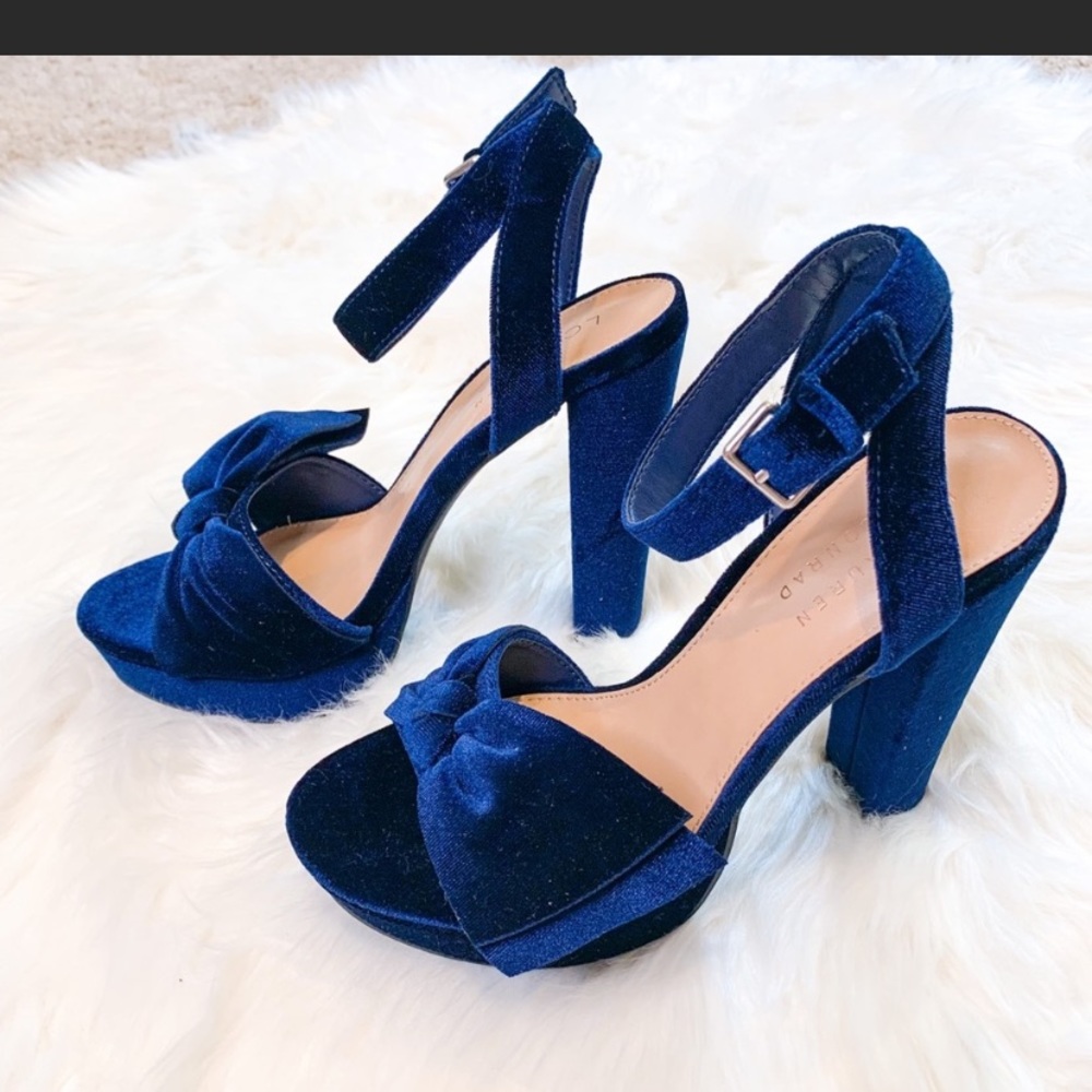 Lauren Conrad Azalea Navy Velvet Bow Chunky Pumps